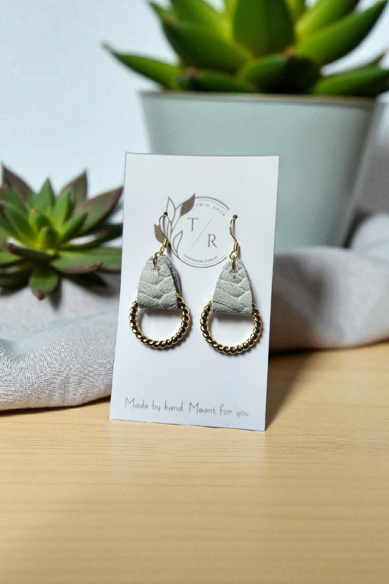 Nora| Genuine leather loops